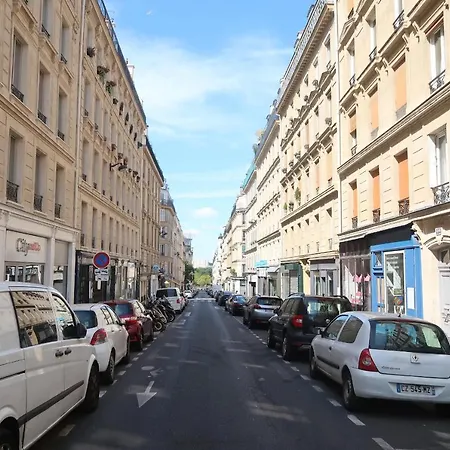 17 - Coeur Batignolles - Beau 10 M2 -110 Sqf - Etat Neuf - Calme - Idéal Personne - Single Occupancy Appartamento *