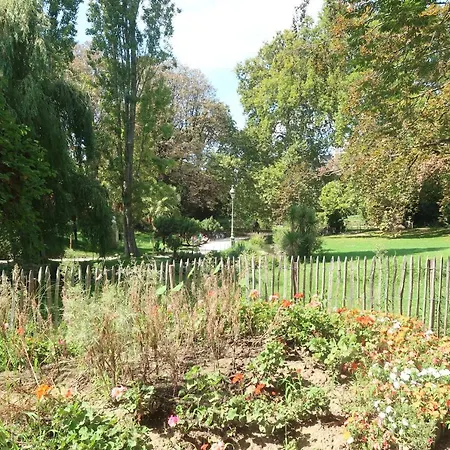 17 - Coeur Batignolles - Beau 10 M2 -110 Sqf - Etat Neuf - Calme - Idéal Personne - Single Occupancy