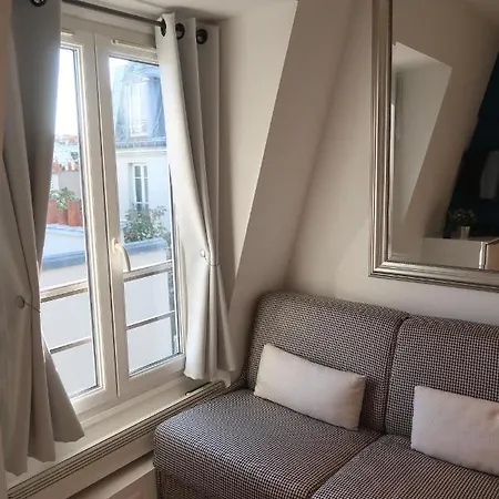 17 - Coeur Batignolles - Beau 10 M2 -110 Sqf - Etat Neuf - Calme - Idéal Personne - Single Occupancy