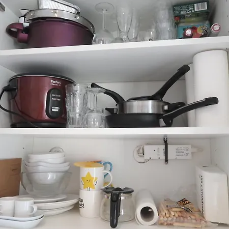 Appartamento 17 - Coeur Batignolles - Beau 10 M2 -110 Sqf - Etat Neuf - Calme - Idéal Personne - Single Occupancy Parigi