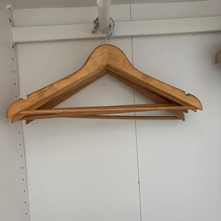Appartamento 17 - Compact 10m2 -110 Sqf - Coeur Batignolles - Entièrement Rénové - Vue Toits - Idéal Solo Traveler *