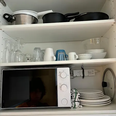 17 - Coeur Batignolles - Beau 10 M2 -110 Sqf - Etat Neuf - Calme - Ideal Personne - Single Occupancy Apartment *