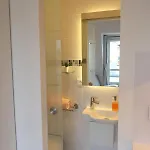 17eme - Compact 10m2 -110 Sqf - Coeur Batignolles - Ideal Solo Traveler *